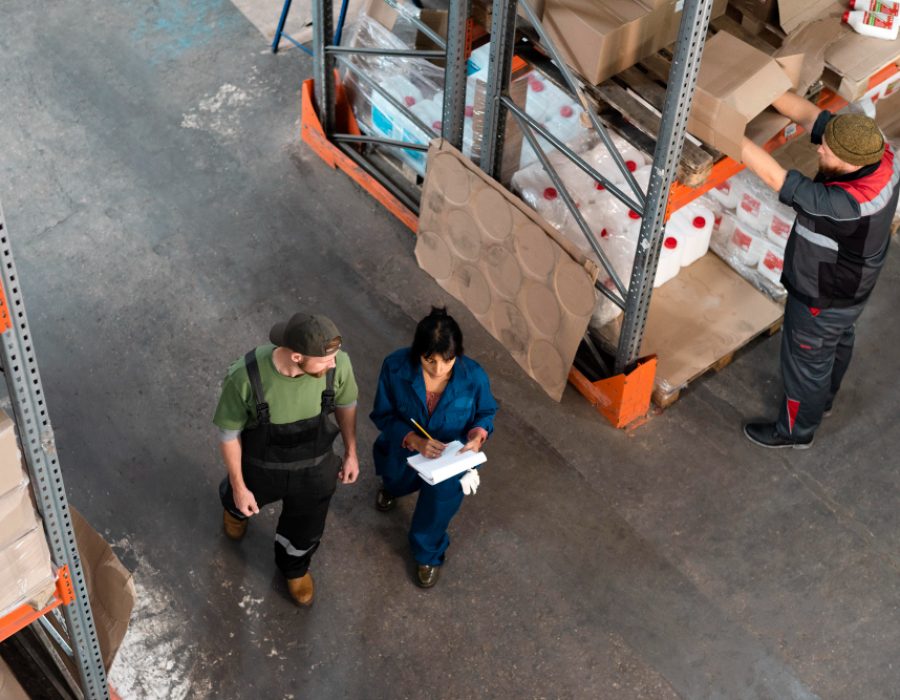 people-working-together-warehouse